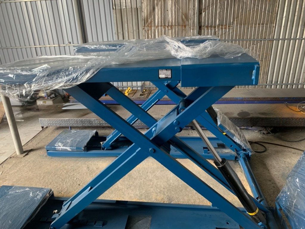 Cầu Nâng Cắt Kéo Bendpak SP7X Thanh lý Thuận Phát